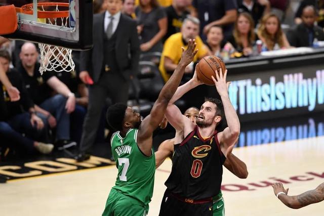 恭贺广东队！NBA强力后卫可能加盟，或为升级版萨姆纳？